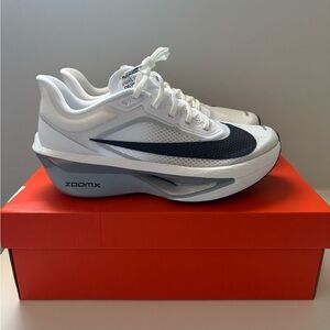 NWT Nike Zoom Fly 6 Sz 8M or 9.5W